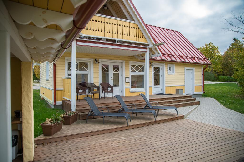 Posti Hostel Кярдла Экстерьер фото